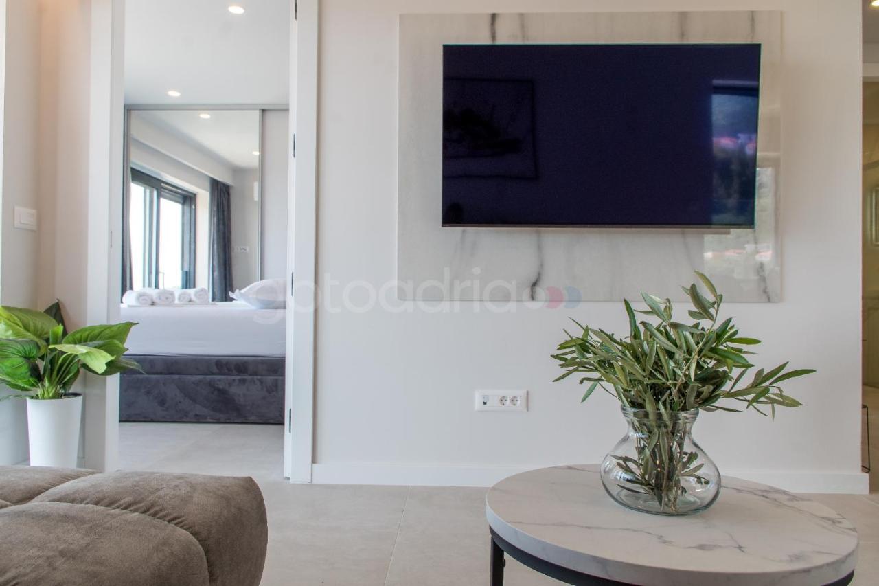 Mauro - Luxury Seaview Apartment *