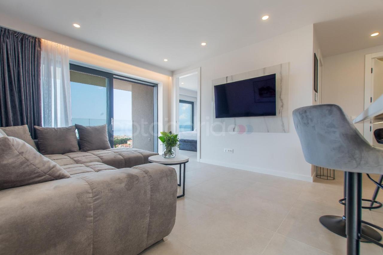Apartma Mauro - Luxury Seaview *